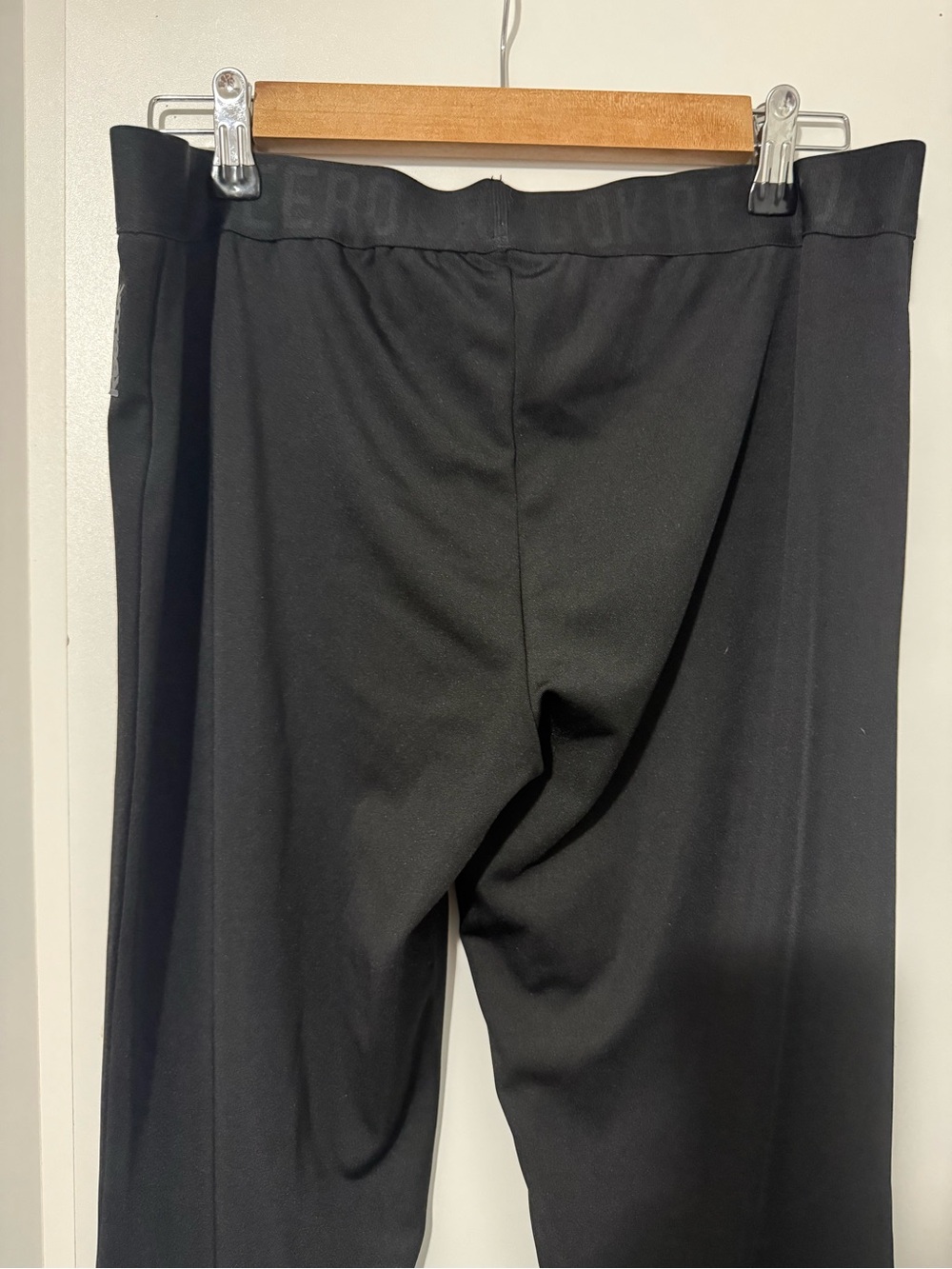 105. Reebok Black Women's Pants Medium - Picture 6 of 8